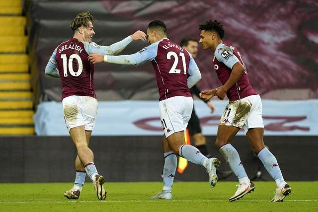 珀塞尔拉拽张力升：一场激情四溢的篮球对决（珀塞尔牵动全场，张力飙升：热血篮球巅峰对决）