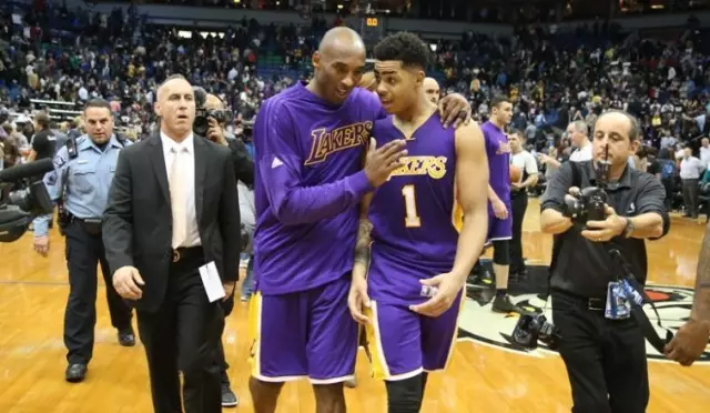 端水？克罗斯评历史最佳11人：C罗、梅西、大罗、小罗均在列（克罗斯评选史上最佳11人：梅西、C罗与大小罗悉数入选）