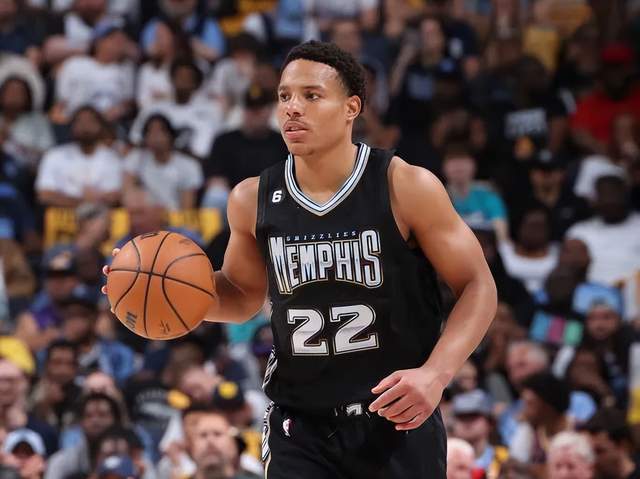 邮报：曼联将在主场提供客场比赛直播观赛服务，每场收25英镑（邮报：曼联计划在老特拉福德开放客场比赛直播观赛，单场25英镑）