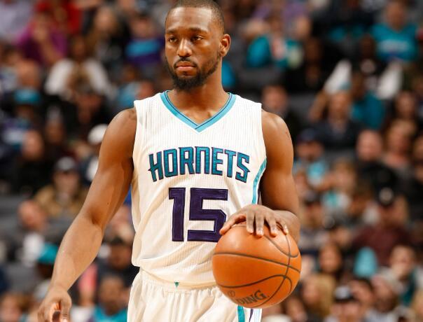 记者：阿坎吉因流感缺席训练，球员身体状况将于明日进行评估（阿坎吉因流感缺席训练，身体状况将于明日评估）