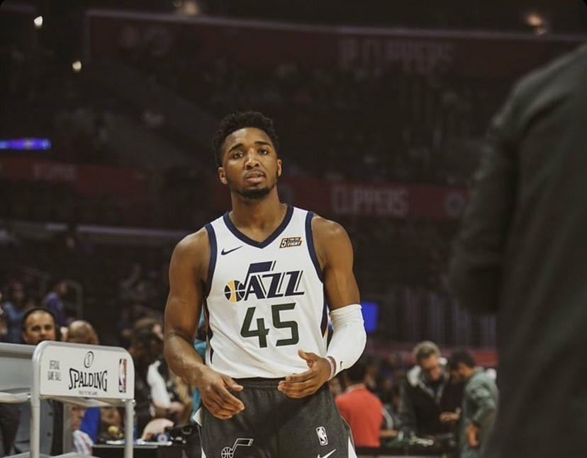 剑南春｜多特2-1客胜勒沃库森，安塞尔米诺、阿德耶米建功（剑南春｜多特客场2-1力克勒沃库森，安塞尔米诺与阿德耶米破门）