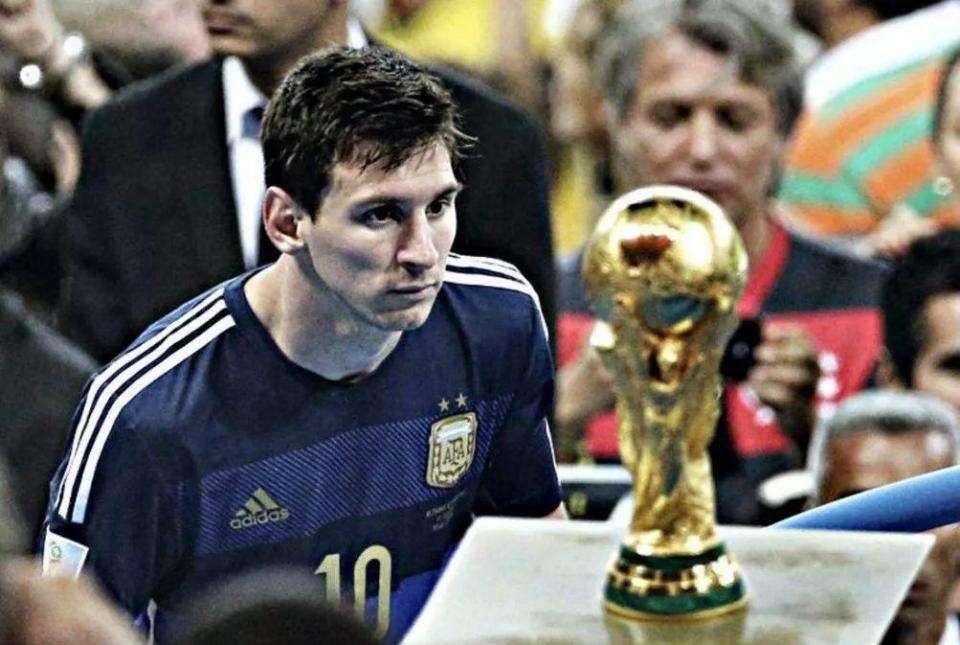 记者：赫伊森左大腿超负荷，周末出战赫罗纳同样存疑（记者称赫伊森左大腿负荷过大，周末对阵赫罗纳出场成疑）