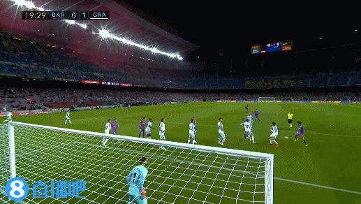 英超半场：两队总计1射正，狼队0-0布伦特福德（英超半场战报：狼队0-0布伦特福德，双方仅1次射正）