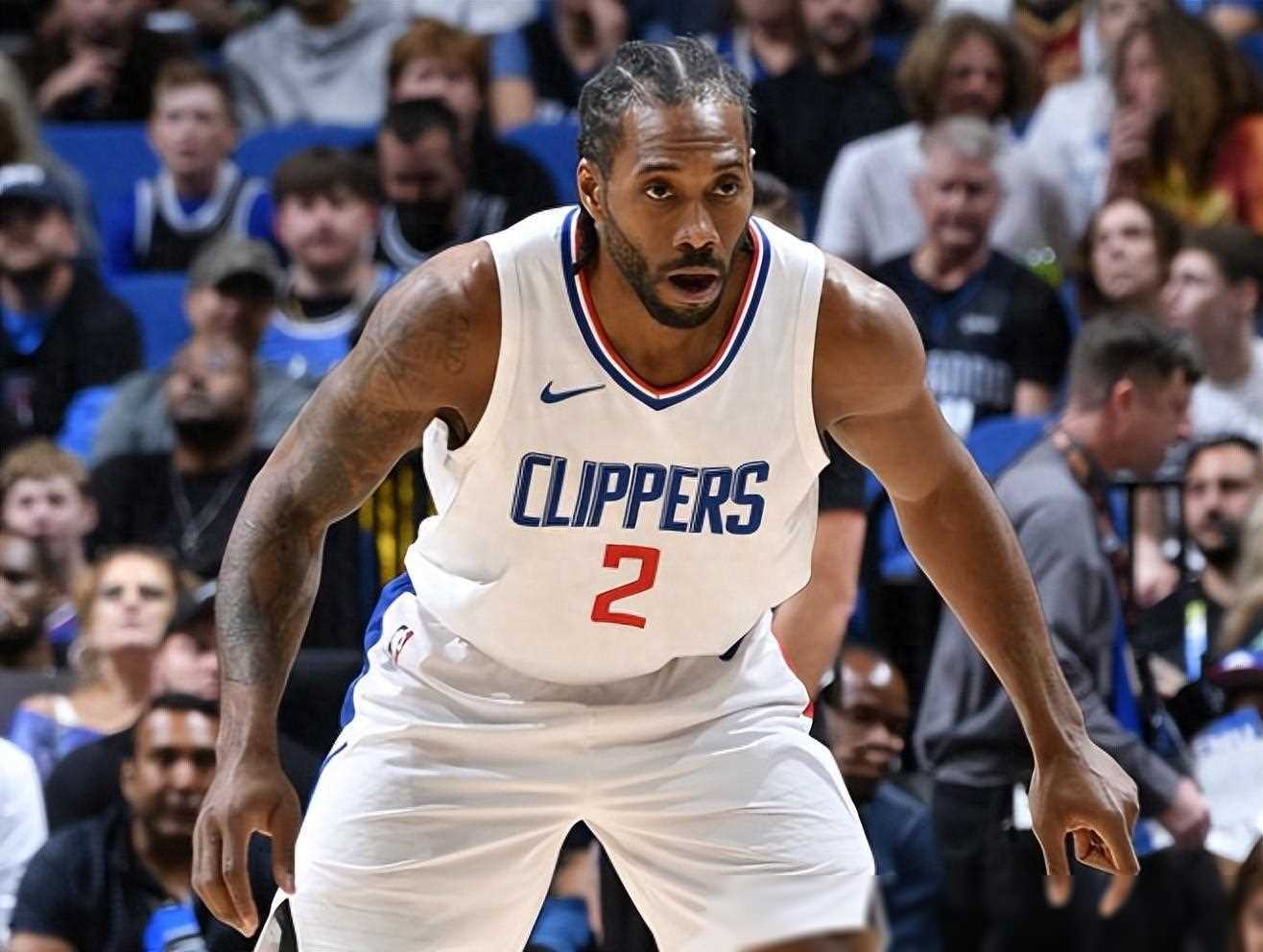 球队备战状态升级，全力迎接挑战（球队备战全面升级，奋力迎战挑战）