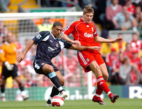 网球到底是黄色还是绿色的？ 你们觉得呢？（网球究竟是黄色还是绿色？你怎么看？）